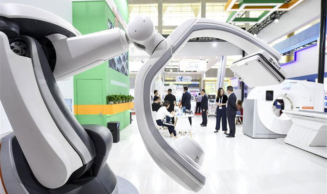 "Internet plus healthcare" exhibition showcases latest technological developments